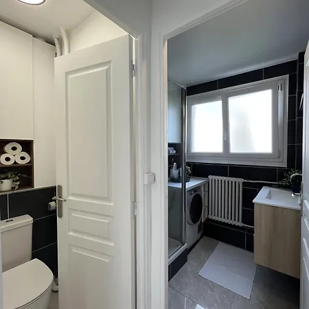 Entire 60m2 - Close To Paris - Parking - Kitchen - 2min Rerb - Olympic'24 Bourg-la-Reine