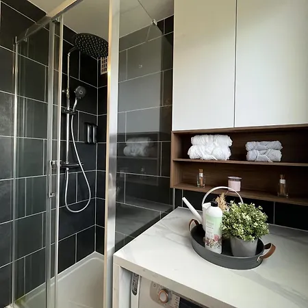 Entire 60m2 - Close To Paris - Parking - Kitchen - 2min Rerb - Olympic'24