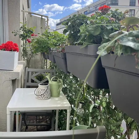 Apartment Entire 60m2 - Close To Paris - Parking - Kitchen - 2min Rerb - Olympic'24 Bourg-la-Reine