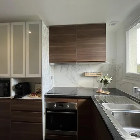 Entire 60m2 - Close To Paris - Parking - Kitchen - 2min Rerb - Olympic'24 * Bourg-la-Reine