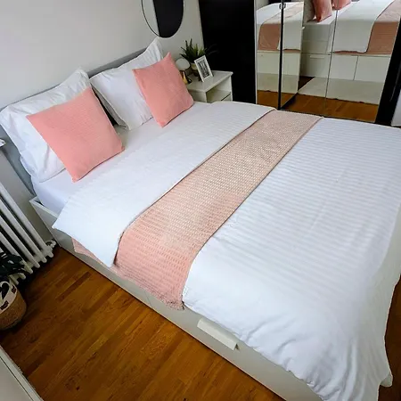 Apartment Entire 60m2 - Close To Paris - Parking - Kitchen - 2min Rerb - Olympic'24 Bourg-la-Reine